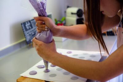 Ohlala Macarons in Paris! - The macaron lesson plan in plain language
