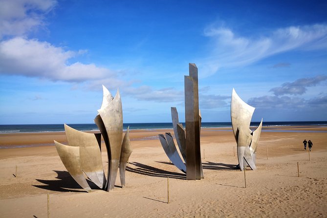 OMAHA Beach - Day trip from Paris to Normandy in a small group (3/7 pax) - National Guard Monument: where the D-Day breakthrough took shape