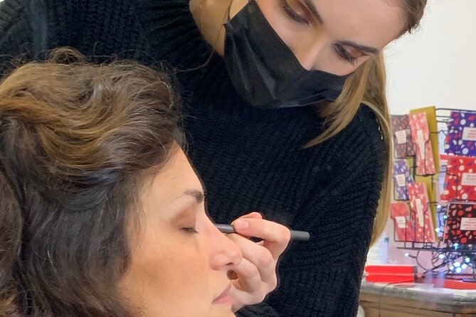 One-hour Private Makeup Class with a Pro Makeup Artist - Where You Start Matters: Meeting Point in Paris’s 5th
