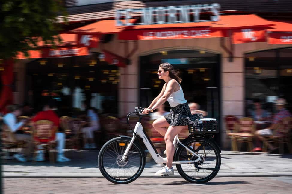 Onebike: Electric Bike Rental in the in the heart the Paris - The E-Bike Setup You’ll Actually Use: Lock, Insurance, Helmet, and Handy Add-Ons