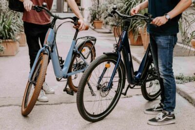 Onebike: Electric Bike Rental in the in the heart the Paris - Your One-Day Paris Ride: Freedom With Local Advice in Your Back Pocket