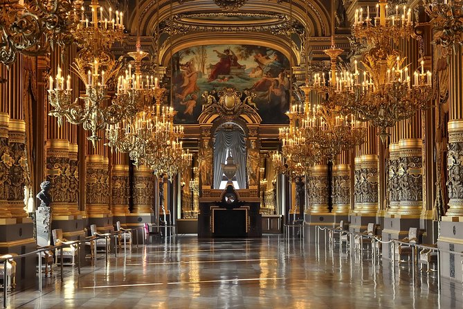 Opera Garnier with private guide - Meeting at 1 Rue Auber: how to avoid the cold, rainy hunt