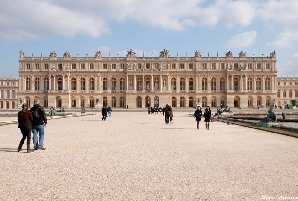 Palace of Versailles Guided Afternoon Tour from Paris - Hall of Mirrors: the one room you should actually get guided