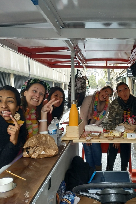 Paris: 1.5-Hour Eiffel Tower Beer Bike Tour - Moving through Paris 16th: your cruising rhythm, your pace