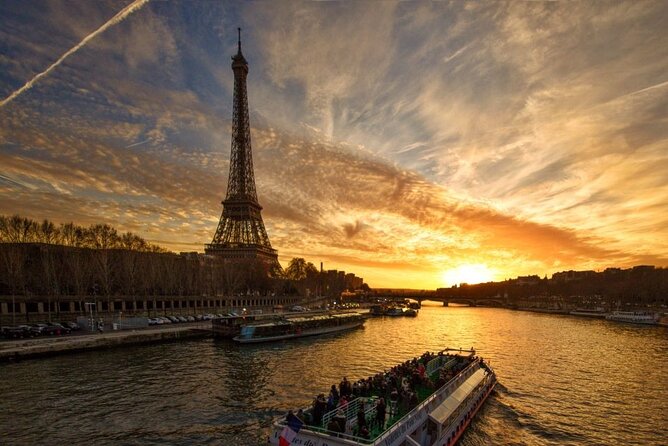 Paris 1 Hour Seine River Cruise Tour and Optional Macaron Tasting - Optional Mākadamia macaron tasting: a sweet break worth sorting out