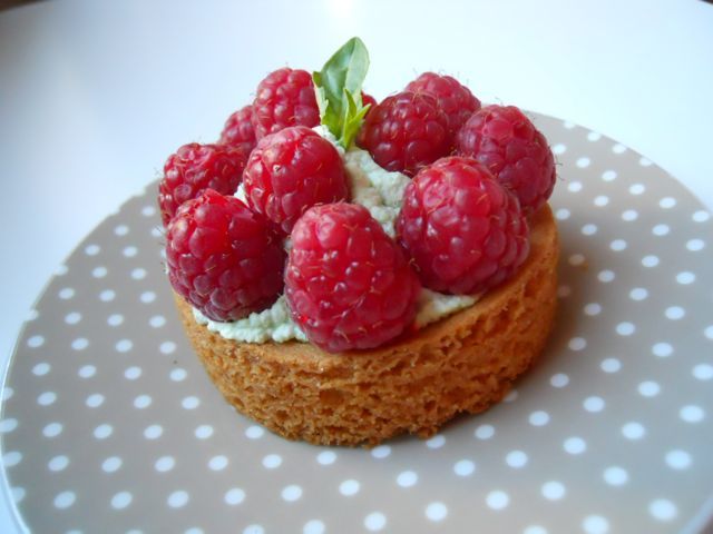 Paris: 2.5-Hour French Pastry Cooking Class - What you’ll bake in 150 minutes: classic desserts, not random sweets