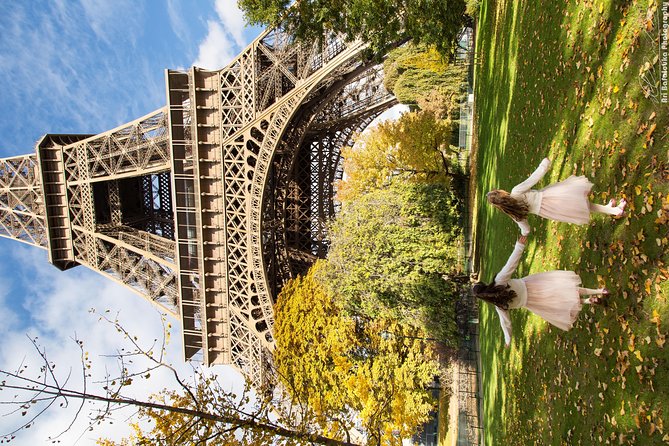 Paris 2-Hour Eiffel Tower Walking Tour with Professional Photo Shoot - How Many Photos You Get (and Why That’s the Real Deal)