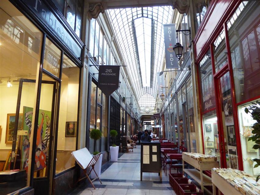 Paris: 2-Hour Passages Private City Tour in German - Passage des Panoramas and the Grands Boulevards Lift