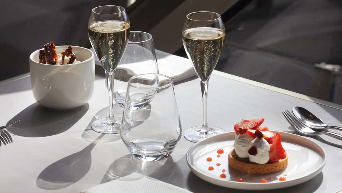 Paris: 3-Course Lunch at Eiffel Tower's Madame Brasserie - The Eiffel Tower first-floor access: after lunch, don’t rush