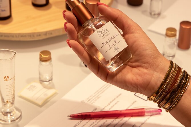 Paris 4 : Fragrance Creation Workshops - Vegan Perfumes - Why the Art Gallery Setting Changes the Whole Experience
