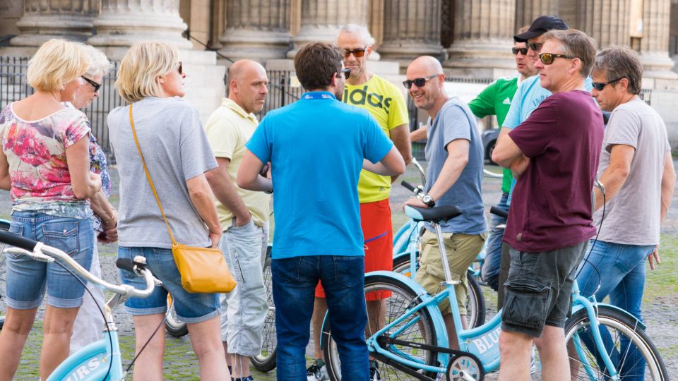 Paris 4-Hour Bike Tour: Off the Beaten Path - Le Marais by bike: side streets, courtyards, and the Jewish quarter feel