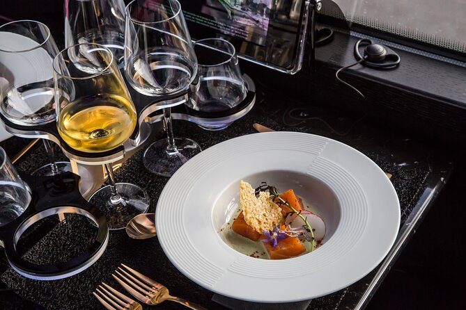 Paris 5-Course Dinner Bus Toque with Champagne from Opéra - Key highlights at a glance