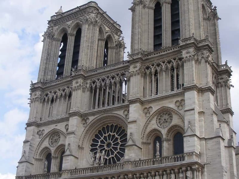 Paris 6-Hour Private Guided Walking Tour - Notre-Dame and the Medieval Core: Getting the Timeline Right