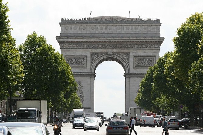 Paris Airport Layover Tour - Champs-Élysées: fast look at the prestige without the long slog