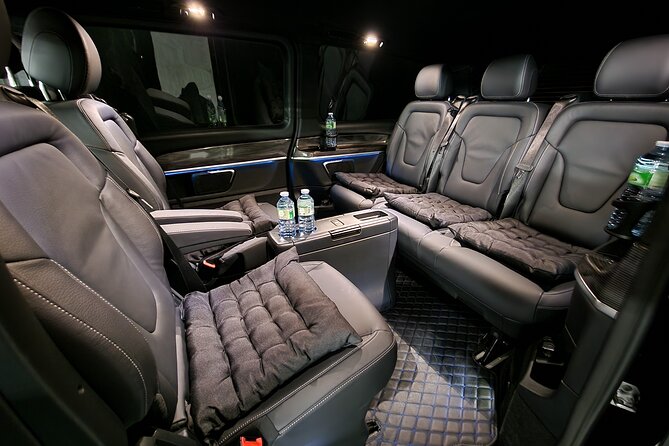 Paris Airport Transfer Service - The vehicles, the ride style, and why the back-seat rule matters