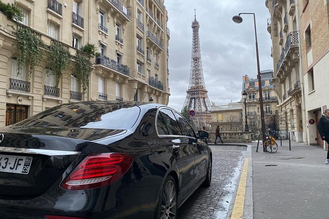 Paris Airport Transfers - Private Car - The car experience: comfort, privacy, and small touches that matter
