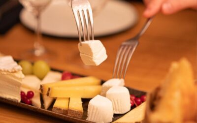 Paris: Apéro Wine and Cheese Tasting Experience - Entering the Cellar: What the 1-Hour Guided Tour Feels Like