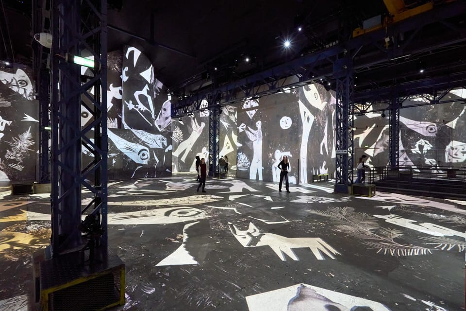 Paris : Atelier des Lumières admission ticket - Key highlights worth prioritizing