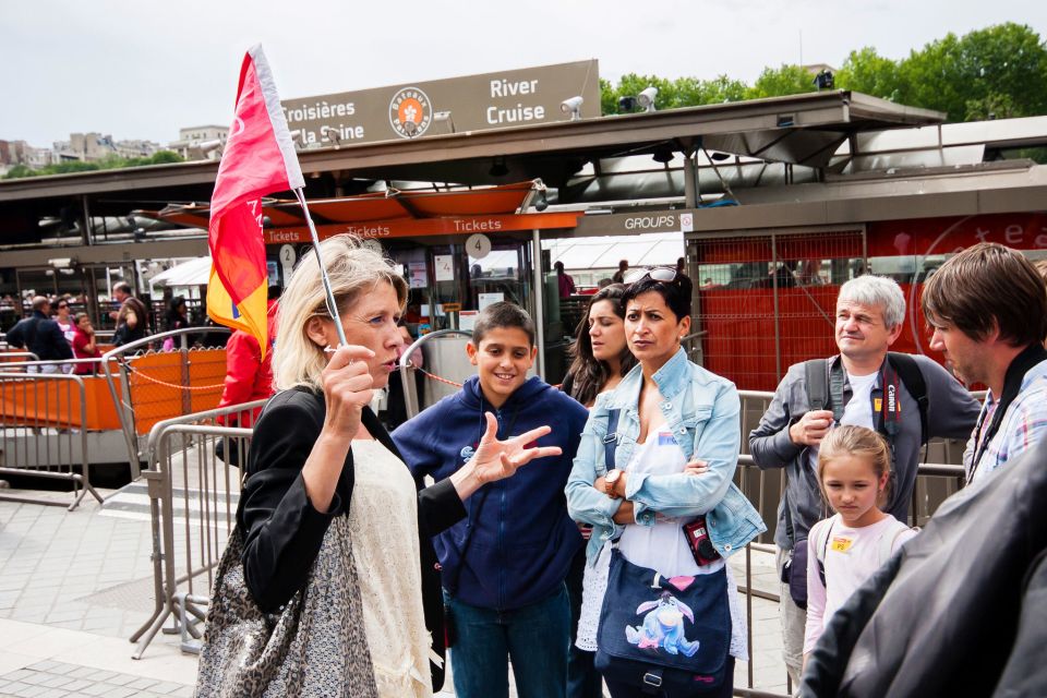 Paris: Audio-Guided Bus Tour & Seine River Cruise - Switching Modes: From the Eiffel Tower to the Seine