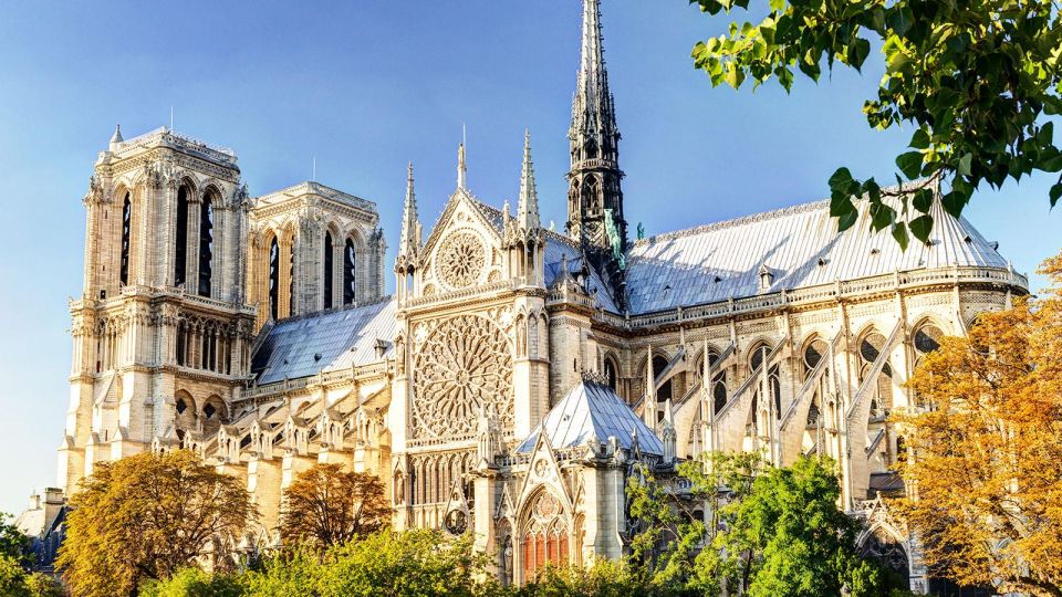 Paris Audioguide - TravelMate app for your smartphone - Your guided route through Paris: what to expect by area