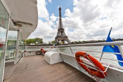Paris: Batobus Hop-On Hop-Off Cruise & Landmarks Audio Tour - Ticket value: what you’re really paying for
