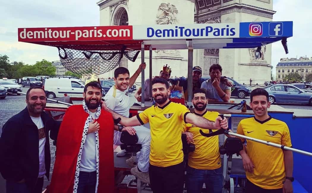 Paris: Beer Bike Bar With Drinks Included - Drinks, Bluetooth music, and the group vibe