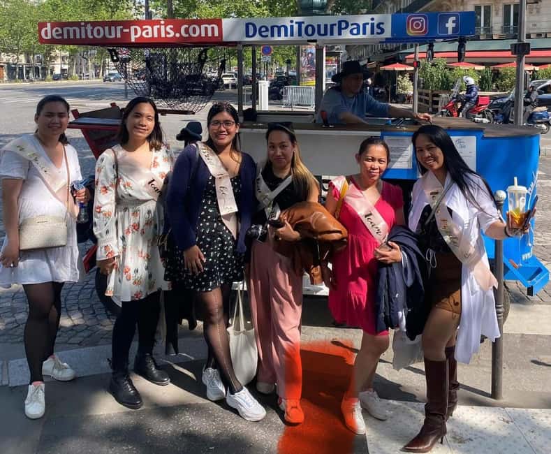 Paris: Beer Bike Bar With Drinks Included - The guide experience: energy matters, and it shows