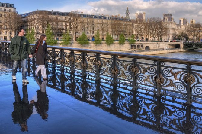 Paris' Best Kept Secrets With A Local Insider: Private & Personalized - Stop 2: Double locks, swinging bridges, and a boat ride feel