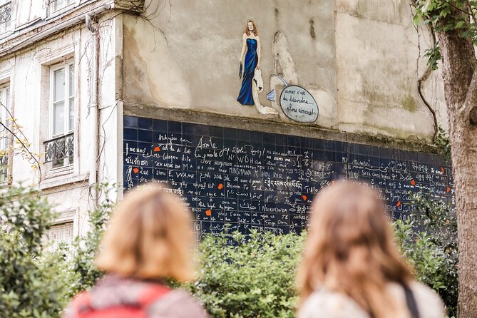 Paris' Best Kept Secrets With A Local Insider: Private & Personalized - Private and personalized: what you gain (and what you trade off)