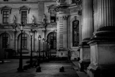 Paris, between Crimes and Mysteries - The belly of Paris: shady dealings and superstitions