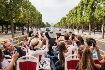 Paris Big Bus Hop-on Hop-off and Seine River Cruise - The audio guide: helpful when it works, annoying when it doesn’t