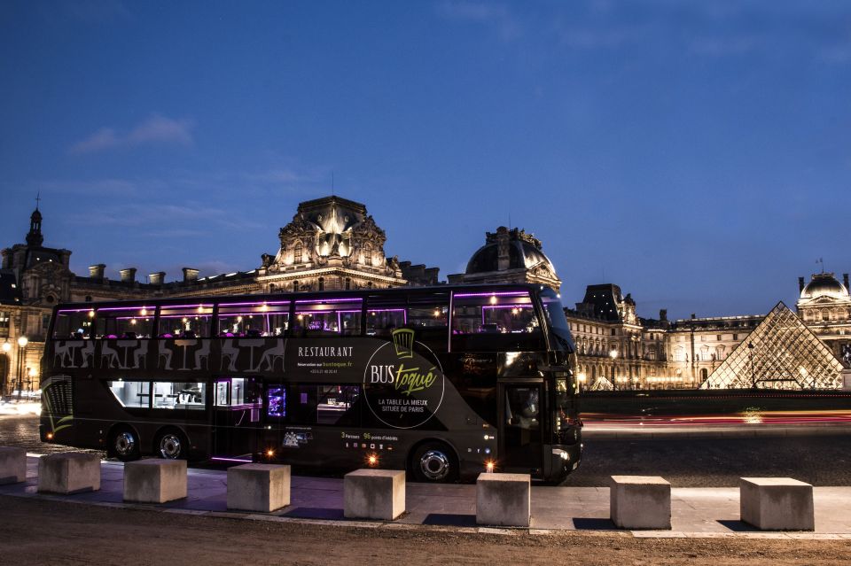 Paris: Bus Toqué Tour with 5-Course Dinner and Champagne - Paris at night, served on a moving table
