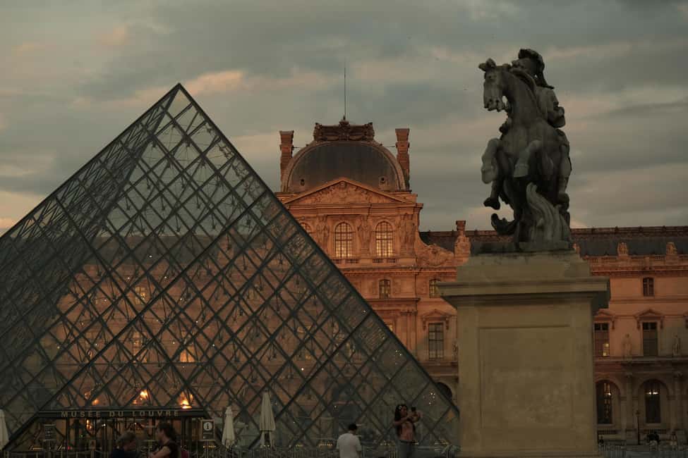 Paris By Night: 3-Hour Guided Bike Tour - Key things I’d plan for