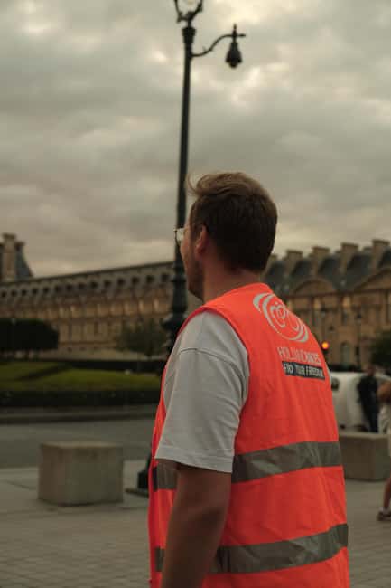Paris By Night: 3-Hour Guided Bike Tour - Meeting the guide at Parking Garage Meyerbeer (-1 level)