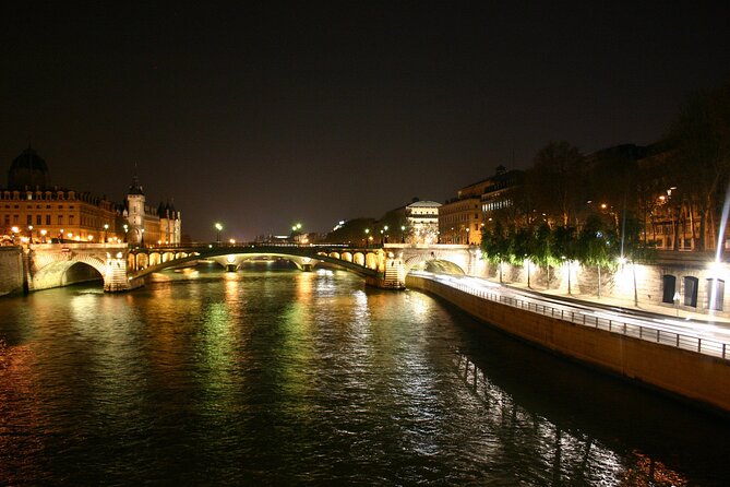 Paris by Night Tootbus Tour - The audio experience: great when it syncs, annoying when it doesn’t
