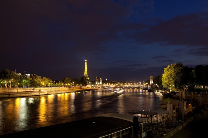 Paris By Night with Seine River Cruise and Roundtrip Luxury Transportation - Who this tour fits best