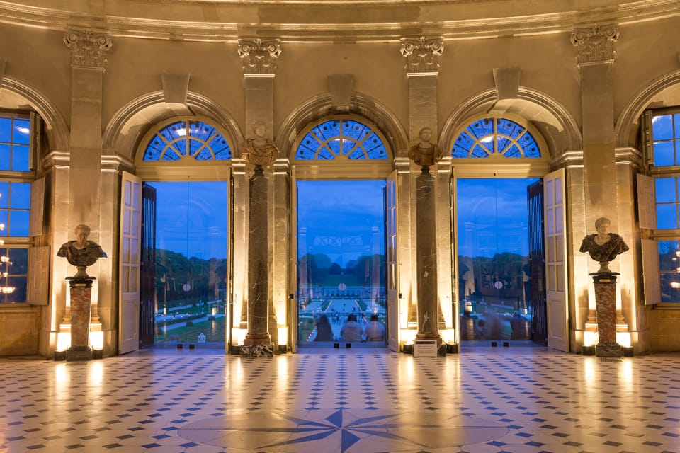 Paris: Candlelit Dinner at Vaux-le-Vicomte by Limousine - Value check: is $1,045 per group the right kind of splurge?