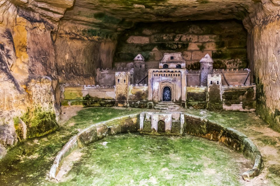 Paris: Catacombs Restricted Access Tour - The 2-hour rhythm: from steps down to special rooms
