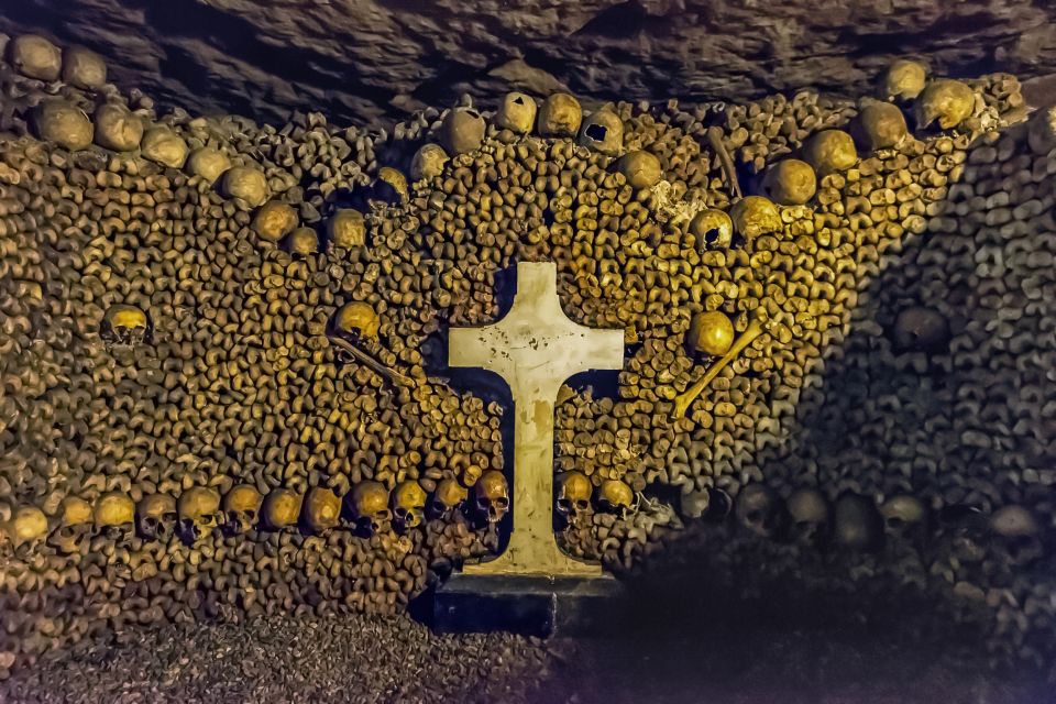 Paris: Catacombs Restricted Access Tour - Logistics that matter: what to wear and what to bring