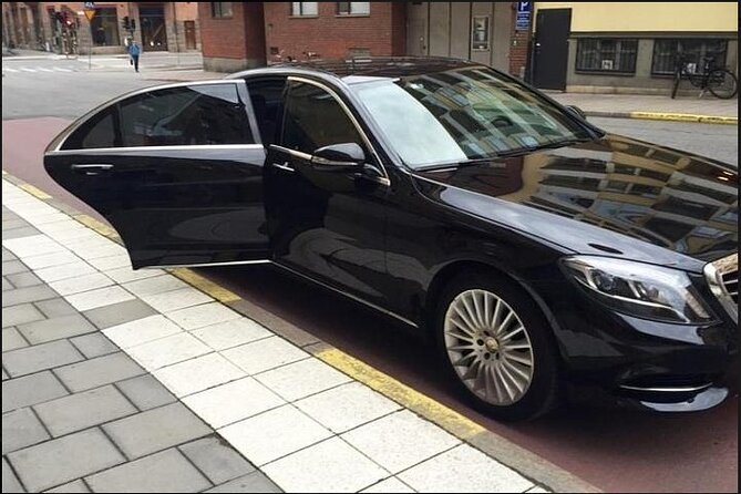 Paris CDG Airport Private Transfer to Paris City Center|Hotels - The pickup flow: voucher, ID, and finding your driver without stress