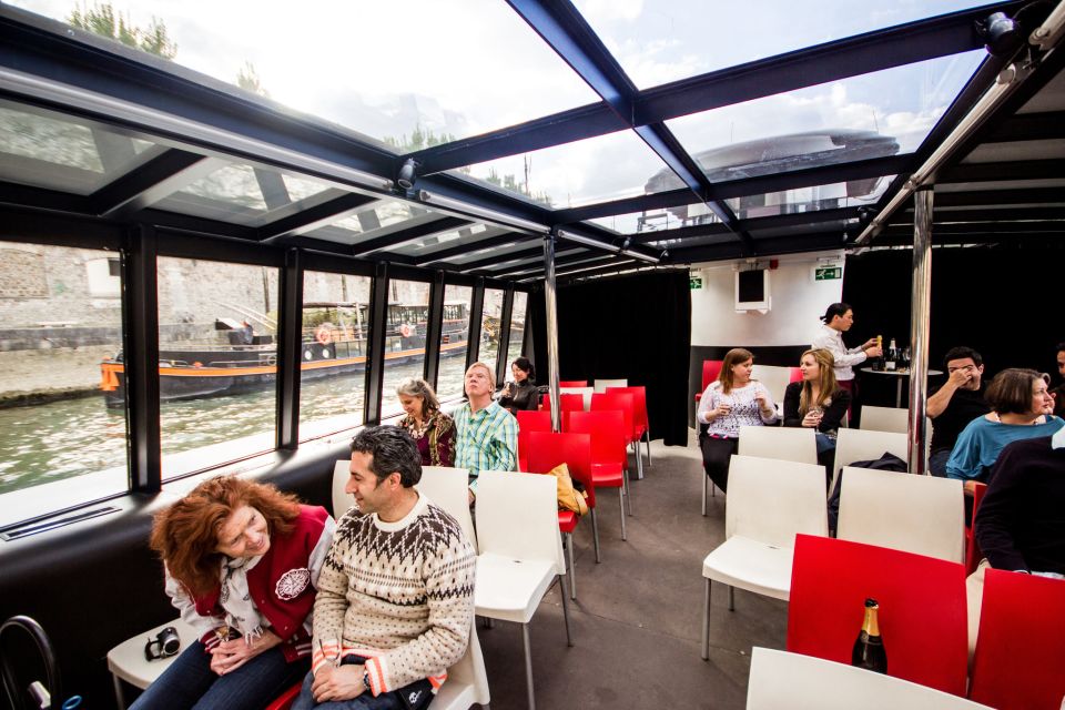 Paris: Champagne Tasting Cruise Departure from Eiffel Tower - The front of the boat: why the best seats aren’t always on the deck