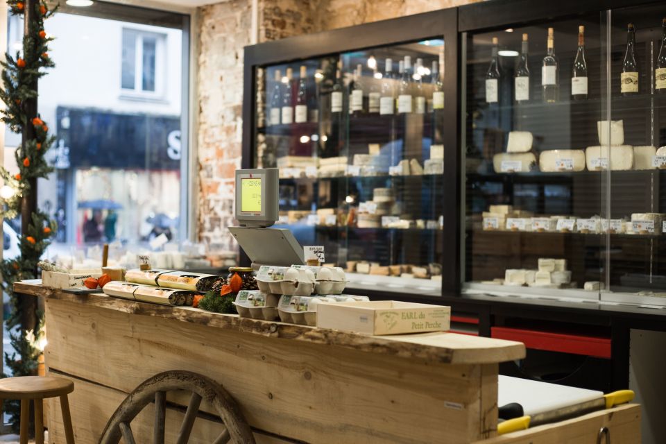 Paris: Cheese and Wine Class in a 17th Century Cellar - Guide energy and the small-group advantage