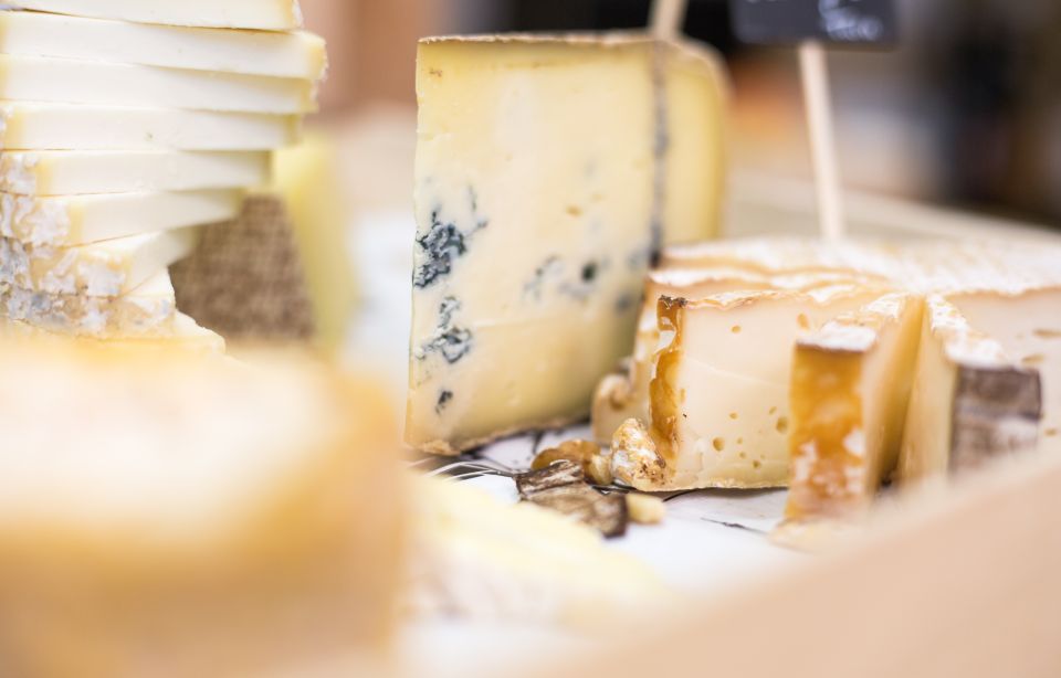 Paris: Cheese and Wine Class in a 17th Century Cellar - Should you book this Paris cheese and wine class?