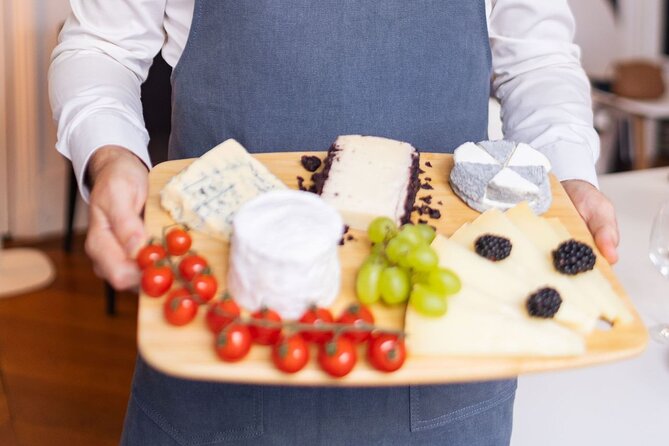 Paris Cheeses and Wines Tour de France with Tasty Games - Price and value: is $78.09 for two hours a good deal?