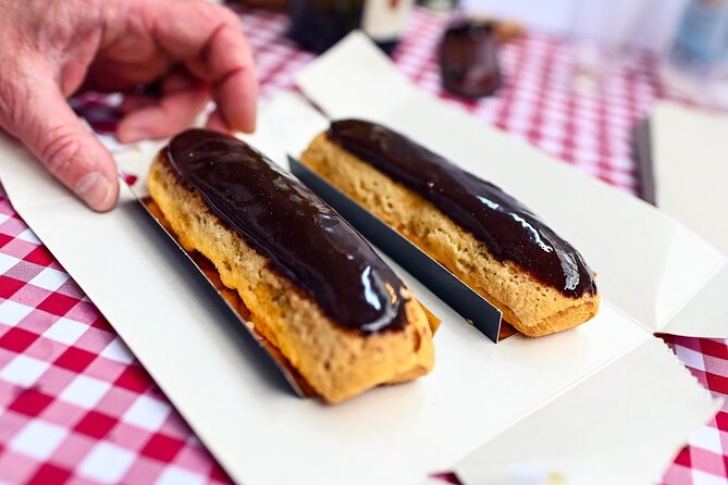 Paris Chocolate and Pastry Private Tour With Secret Food Tours - What you eat: the pastry lineup that keeps changing as you walk