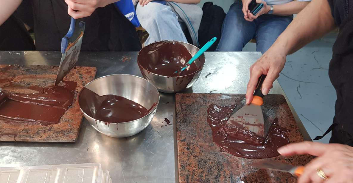 Paris: Chocolate Discovery Workshop and Tasting - Meet the chocolatiers: Yasmine and Sébastien’s teaching style