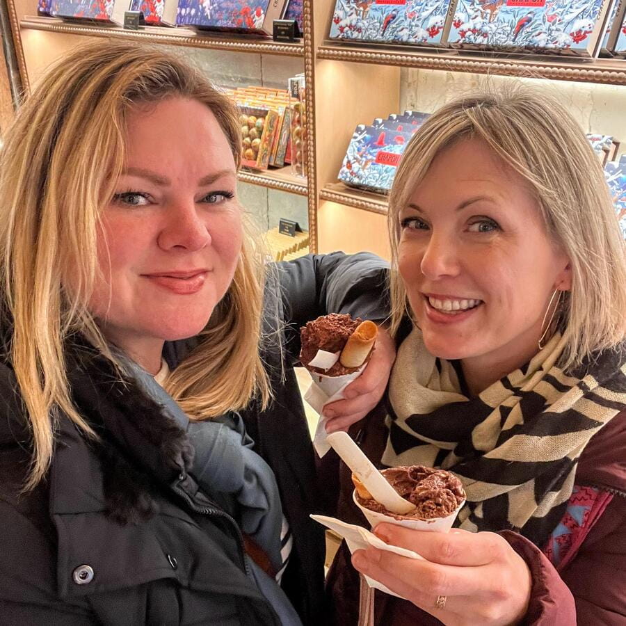 Paris: Chocolate & Patisserie Walking Tour with Tastings - Meet at Saint-Germain-des-Prés: The Walk Begins Right at a Landmark