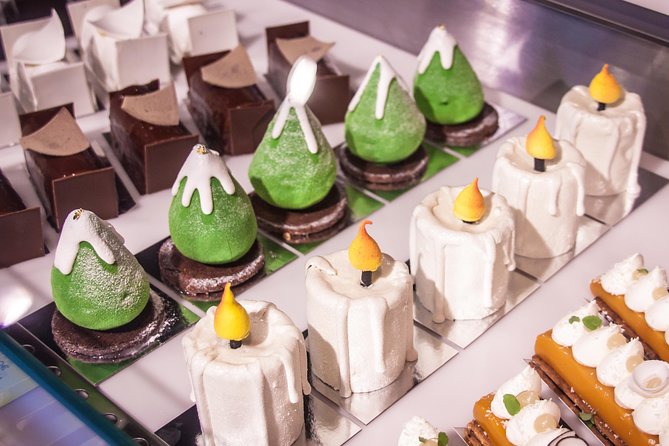 Paris Christmas Gourmet Food Small Group Walking Tour - Holiday Markets, Wooden Stalls, and the First Bites