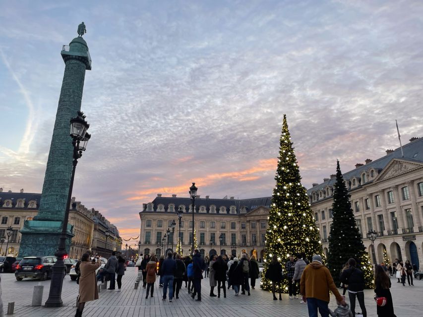 Paris Christmas Lights Walking Tour with Local Guide - Galerie Vivienne: the first lights hit different