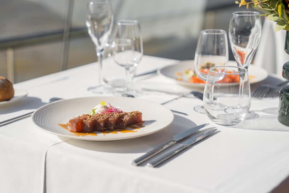 Paris : Christmas Special Lunch Cruise on the Seine River - Lunch on the water: French cuisine, wine, and what to expect